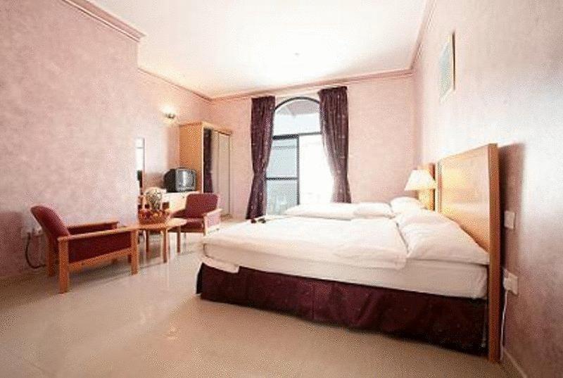 Beach Hotel Muscat Room photo